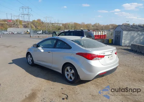 2013 Hyundai Elantra Gs z USA, uszkodzony, nr VIN KMHDH6AEXDU013307